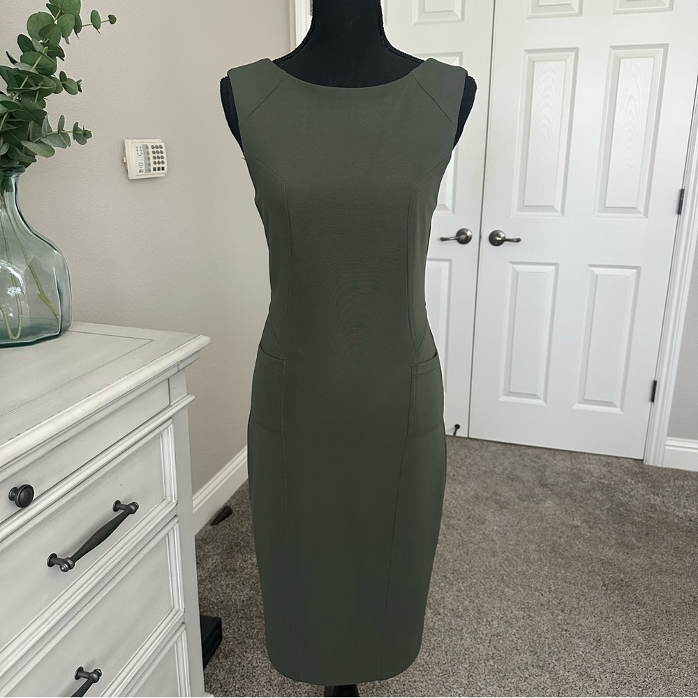 Bebe Small Green Sleeveless Midi Bodycon Dress